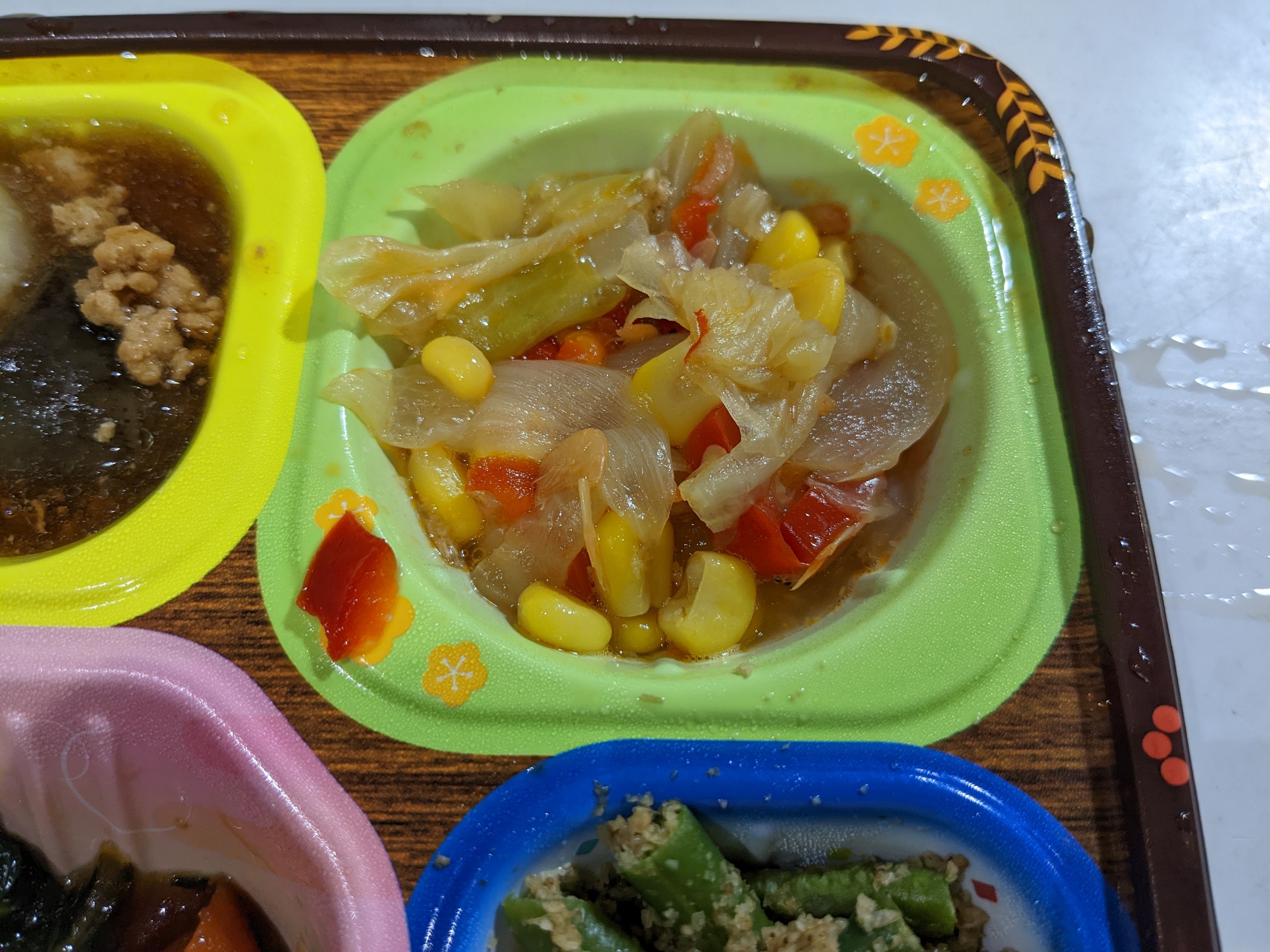 スギサポデリの副菜のキャベツと干しエビの炒め物